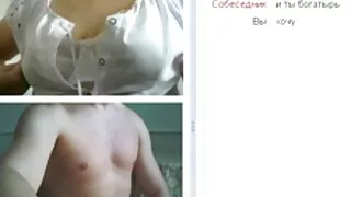 Тэр сайхан хар үстэй авч, эхний өдөр байсан секс