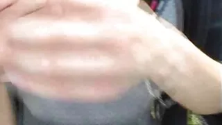Тушь Орос Орос езоор бараг цутгахад урагдаж