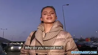 Тэр даруй тэр бүх явж, илжиг нь шинэ hahal өгсөн