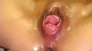 Шаргал дээр буйдан fingering pussy