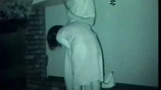 Сайхан гичий зүгээр л хайртай шулуун гэдсээр handjob
