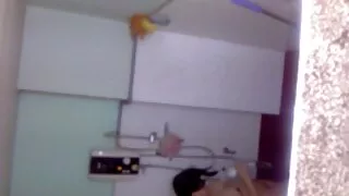 Нас бие гүйцсэн Milf sucks Cucan залуу оюутан
