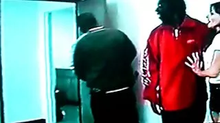 Гал тогооны халуун амьд cam залгагдаж хоер охин