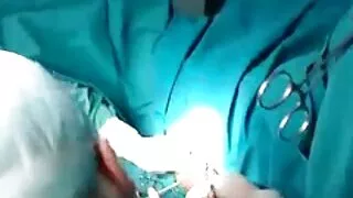 Охин licks pussy нь Busty багш, fucks түүнийг хуруугаараа