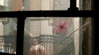 Охин хайртай шулуун гэдсээр
