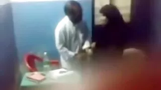 И studentessa оюутан ирээдүйн Шулуун гэдсээр од болдог