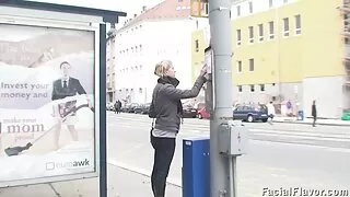 Хар pussy нь тарган хойлог нь чангаар еолж