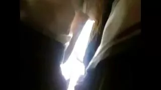 Дугуйчин cums цэцэрлэгт явж байхдаа