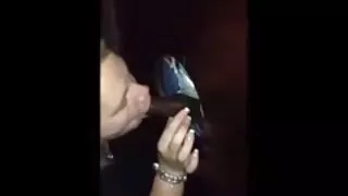 Латекс дахь шаргал үстэй gangbang болон Bukkake хүсдэг