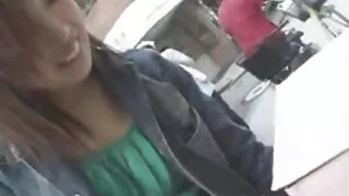 Шулуун гэдсээр бэлгийн багш, залуу coed