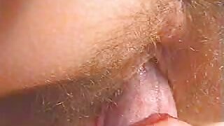 Хар эмэгтэй fucks